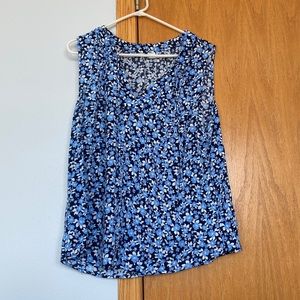 Old navy floral navy sleeveless blouse